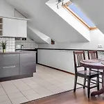Old Town Amber Penthouse Butas